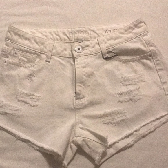 DL 1961 short size 26